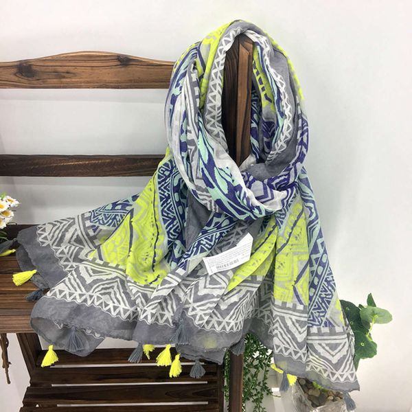 fluorescent yellow ethnic romantic su yunnan tibet travel thin sunscreen scarf student shawl, Blue;gray
fluorescent yellow ethnic romantic su yunnan tibet travel thin sunscreen scarf student shawl, Blue;gray