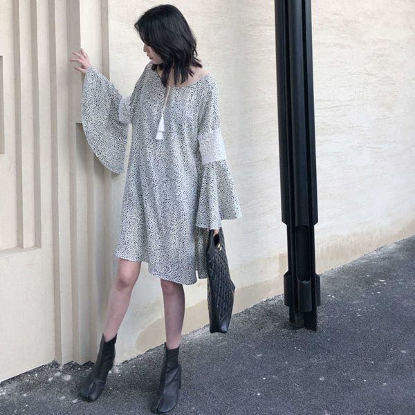 dresses moffi spring casual a-line group lace stitching crew neck medium length trumpet wave point long sleeve chiffon drs, Black;gray
dresses moffi spring casual a-line group lace stitching crew neck medium length trumpet wave point long sleeve chiffon drs, Black;gray