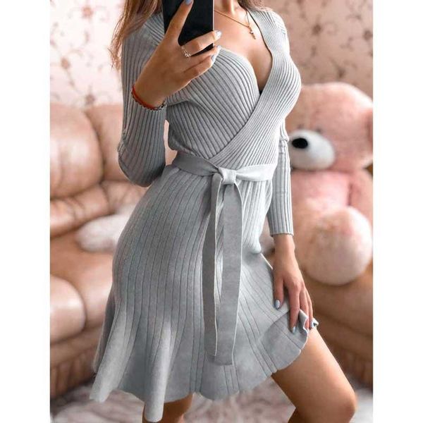 casual dresses boho inspired warm knit dress long sleeve winter v-neck ruffled mini for women 2021 elegant ladies, Black;gray
casual dresses boho inspired warm knit dress long sleeve winter v-neck ruffled mini for women 2021 elegant ladies, Black;gray