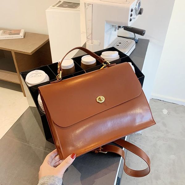 shoulder bags 2021 quality vintage solid color women pu leather hasp messenger for ladies crossbody handbag
shoulder bags 2021 quality vintage solid color women pu leather hasp messenger for ladies crossbody handbag