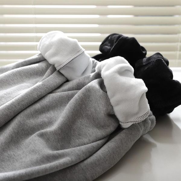 women's pants & capris plush thickened grey sweatpants 2021 autumn and winter loose, slim, elastic waist guard jogging, Black;white
women's pants & capris plush thickened grey sweatpants 2021 autumn and winter loose, slim, elastic waist guard jogging, Black;white