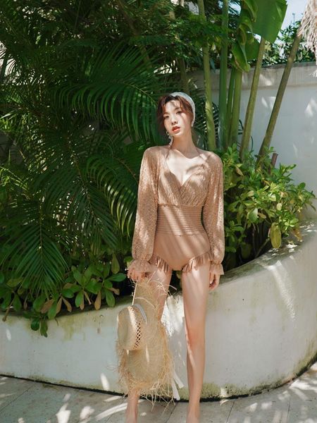 swimwear women plus size ladies retro bikini beach korea one piece swimsuit trendy swim suit with long sleeve onepiece lace
swimwear women plus size ladies retro bikini beach korea one piece swimsuit trendy swim suit with long sleeve onepiece lace