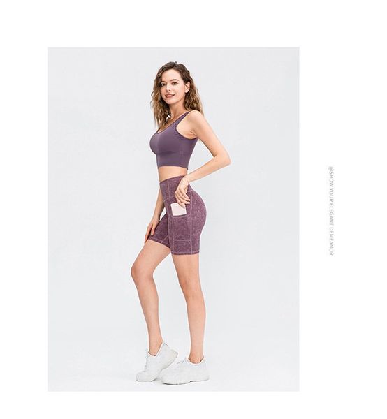 womens athletic shorts high elasticity for workout yoga biker training running gym,high waisted with pockett,running shorts, White;black
womens athletic shorts high elasticity for workout yoga biker training running gym,high waisted with pockett,running shorts, White;black