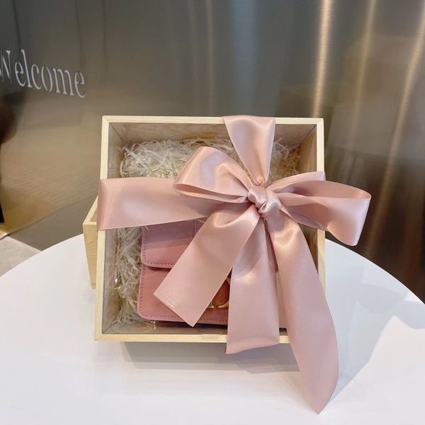 luxury handbags and storage luxurys designer chinese valentine's day limited edition, with gift box, mengtian postman's
luxury handbags and storage luxurys designer chinese valentine's day limited edition, with gift box, mengtian postman's