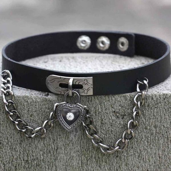 chokers punk short choker gothic pu leather heart crystal chain necklace women collar for party goth cosplay gift, Golden;silver
chokers punk short choker gothic pu leather heart crystal chain necklace women collar for party goth cosplay gift, Golden;silver
