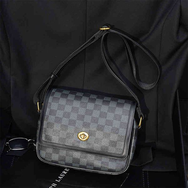 Handbag 2021 Postman's Single Shoulder Bag, Crossbody Tide Brand Tooling Waist Leisure Backpack, Men's Chest Satchel, Bag, Black;red
Handbag 2021 Postman's Single Shoulder Bag, Crossbody Tide Brand Tooling Waist Leisure Backpack, Men's Chest Satchel, Bag, Black;red