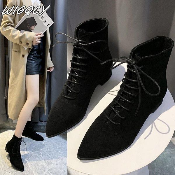 boots booties 2021 ladies pointed thick with wild england wind black lace and ankle female suede square fashion
boots booties 2021 ladies pointed thick with wild england wind black lace and ankle female suede square fashion