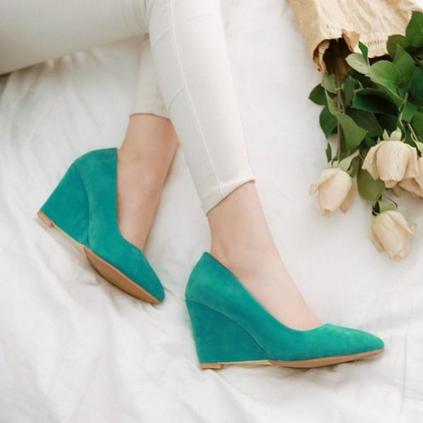 dress shoes ochanmeb size 33-43 women soft faux suede leather wedges heels woman black red pink green nude high office pumps
dress shoes ochanmeb size 33-43 women soft faux suede leather wedges heels woman black red pink green nude high office pumps