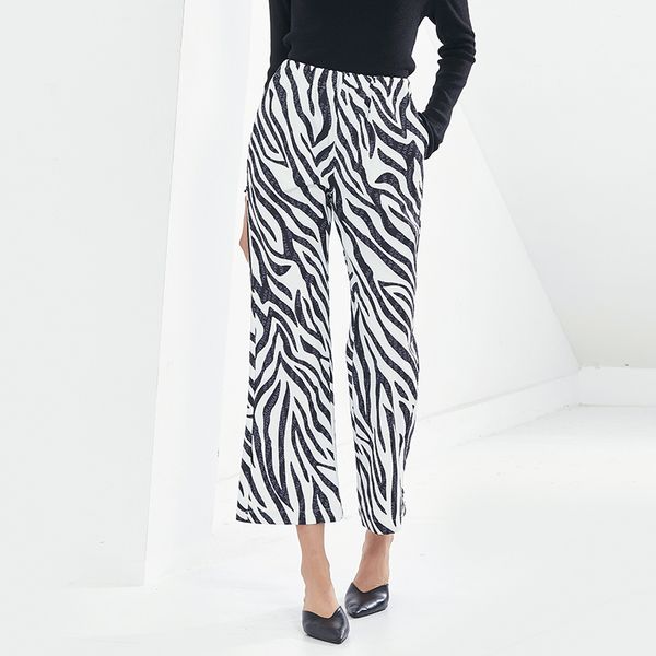 zebra print wide leg trousers for women high waist straight loose casual high street pants female 2021 clothing new, Black;white
zebra print wide leg trousers for women high waist straight loose casual high street pants female 2021 clothing new, Black;white