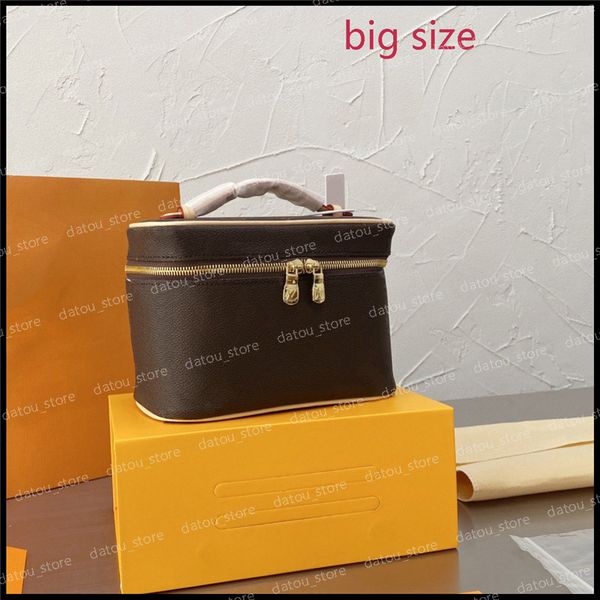 mens women luxurys designers bags makeup bag shoulder bag travel pouch cosmetic cases womens handbag purses crossbody luggage totes bags
mens women luxurys designers bags makeup bag shoulder bag travel pouch cosmetic cases womens handbag purses crossbody luggage totes bags
