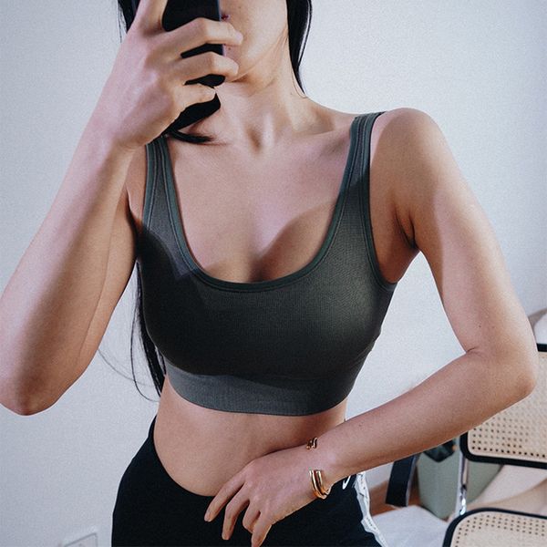 women tube crop needless underwear v-back packed breast streetwear mouwlless women's fitness bandeau tank, Red;black
women tube crop needless underwear v-back packed breast streetwear mouwlless women's fitness bandeau tank, Red;black