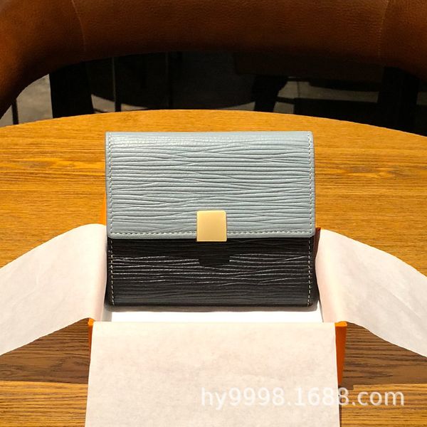 wallet leather women's short style color matching head in small fresh three fold buckle, Red;black
wallet leather women's short style color matching head in small fresh three fold buckle, Red;black
