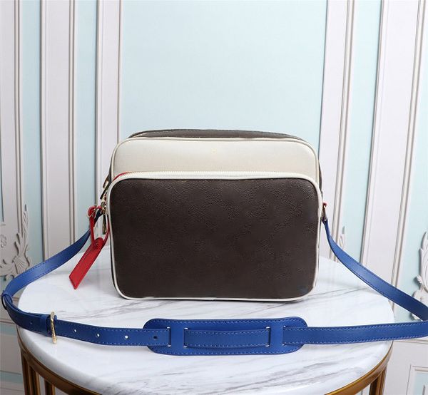 2021 new leather male briefcase fashion male schoolbag briefcase size 29-21.5-12 cm
2021 new leather male briefcase fashion male schoolbag briefcase size 29-21.5-12 cm