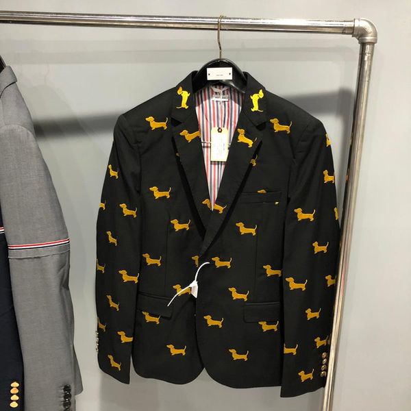 2021 fashion brand blazer men clothing puppy embroidery formal suit slim casual jacket single breasted wool black coat, White;black
2021 fashion brand blazer men clothing puppy embroidery formal suit slim casual jacket single breasted wool black coat, White;black
