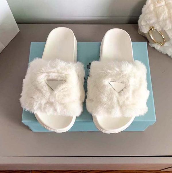 r brand womens slippers high-quality thermal insulation slippers wool shoes comfortable autumn and winter socks with box, Black
r brand womens slippers high-quality thermal insulation slippers wool shoes comfortable autumn and winter socks with box, Black
