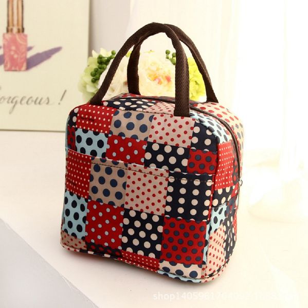 portable insulated thermal cooler lunch box carry tote picnic case storage bag, Black;blue
portable insulated thermal cooler lunch box carry tote picnic case storage bag, Black;blue