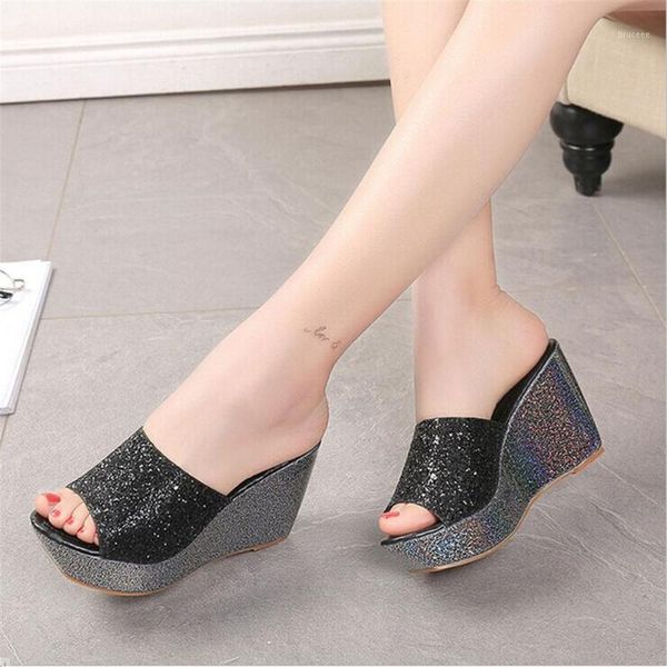 slippers women high heel wedge skid beach sandals bling flip flops shoes outside sequin elegant wedges1, Black
slippers women high heel wedge skid beach sandals bling flip flops shoes outside sequin elegant wedges1, Black