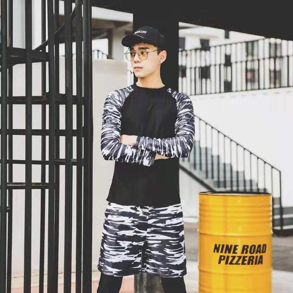 one-piece suits three piece sport swimsuit long sleeve men's swimming trunks for shorts with pocket m-3xl
one-piece suits three piece sport swimsuit long sleeve men's swimming trunks for shorts with pocket m-3xl