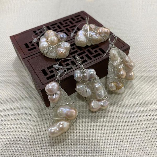 charms natural freshwater pearl resin pendant irregular shape can be handmade fashion jewelry accessories wholesale, Bronze;silver
charms natural freshwater pearl resin pendant irregular shape can be handmade fashion jewelry accessories wholesale, Bronze;silver