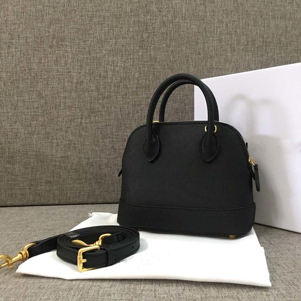 tote classic shoulder bag real leather shell handbag crossbody mini purse women bags lady shopping luxury designer wrbwe
tote classic shoulder bag real leather shell handbag crossbody mini purse women bags lady shopping luxury designer wrbwe
