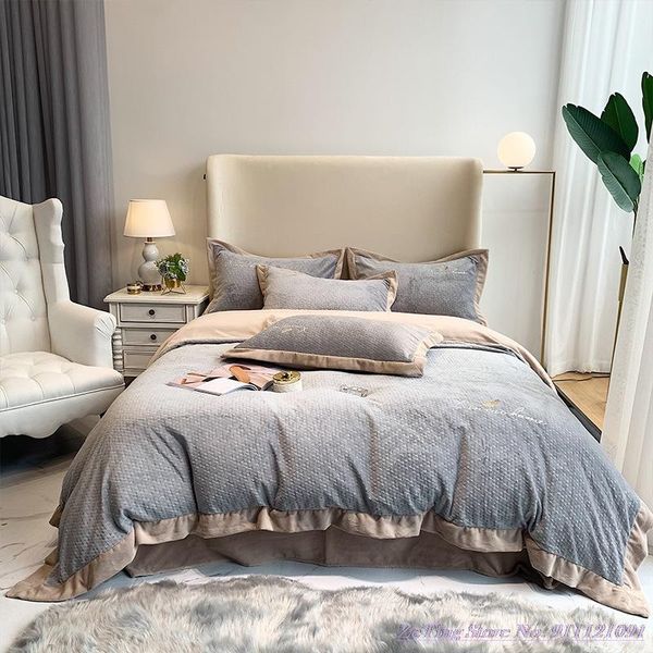 bedding sets 4pcs winter thickening set plus velvet double-sided carved milk flannel duvet cover crystal
bedding sets 4pcs winter thickening set plus velvet double-sided carved milk flannel duvet cover crystal