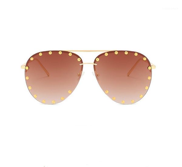 sunglasses nonor 2021 fashion pilot metal uv-400 women driving shopping outdoor vendor, White;black
sunglasses nonor 2021 fashion pilot metal uv-400 women driving shopping outdoor vendor, White;black