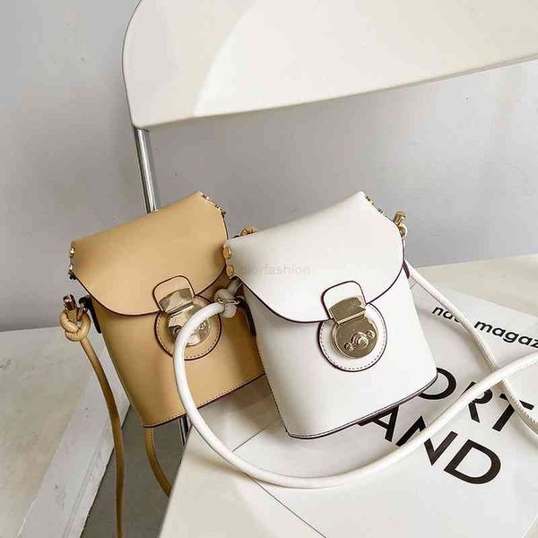 this year's popular texture foreign style bag for women 2021 summer one shoulder messenger bag fashion net red mobile phone, Black;red
this year's popular texture foreign style bag for women 2021 summer one shoulder messenger bag fashion net red mobile phone, Black;red