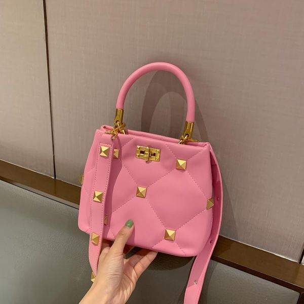 evening bags fashion personality rivet kitten bag 2021 trendy luxury women shoulder messenger pink nich design
evening bags fashion personality rivet kitten bag 2021 trendy luxury women shoulder messenger pink nich design