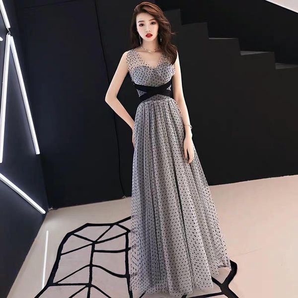 casual dresses woman sleeveless long party dress dot printed fashion a-line wedding floor length femme vestidos, Black;gray
casual dresses woman sleeveless long party dress dot printed fashion a-line wedding floor length femme vestidos, Black;gray