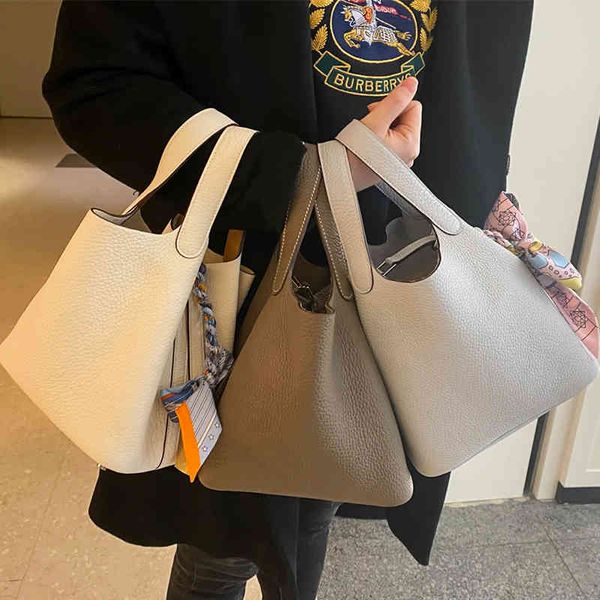 luxury herme handbags and storage vegetable basket women's bucket head leather hand 2021 new large capacity graffiti ele
luxury herme handbags and storage vegetable basket women's bucket head leather hand 2021 new large capacity graffiti ele