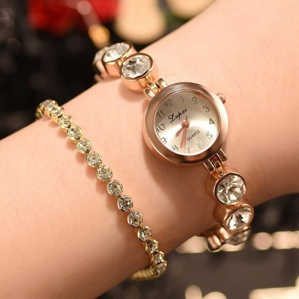 wristwatches 3pcs/set luxury fashion simple dial steel strip watch full diamond bracelet women watches relojes para mujer montre femme, Slivery;brown
wristwatches 3pcs/set luxury fashion simple dial steel strip watch full diamond bracelet women watches relojes para mujer montre femme, Slivery;brown