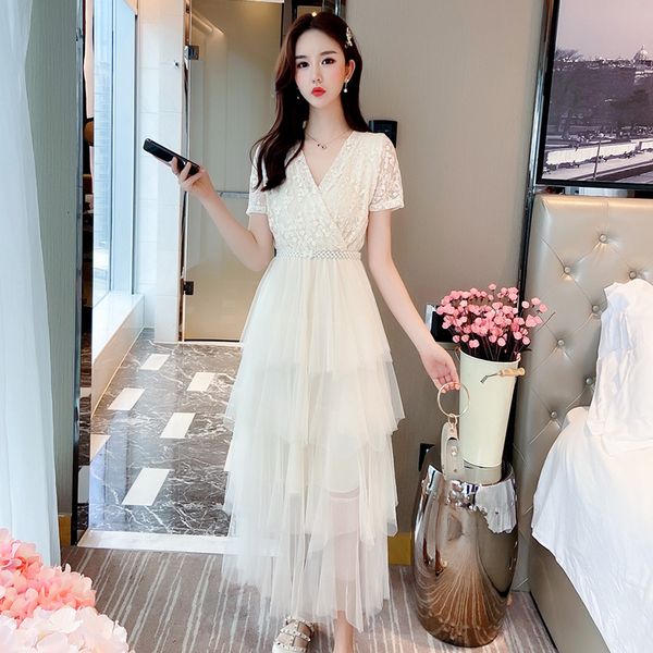 2021 new summer women v neck lace embroidery floral print patchwork mesh white maxi casual female long es gode, Black;gray
2021 new summer women v neck lace embroidery floral print patchwork mesh white maxi casual female long es gode, Black;gray