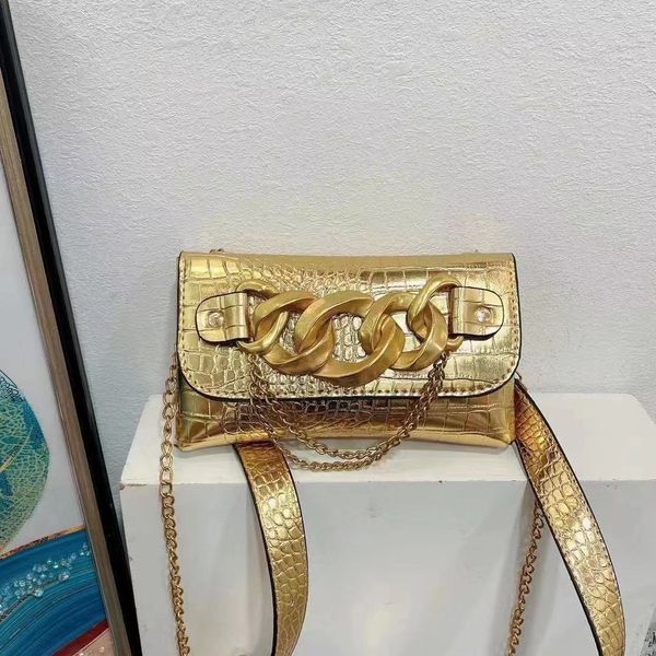 luxury handbags crocodile pattern fashion foreign style diagonal cross ins thick chain hand mini 2021 new summer waist bag
luxury handbags crocodile pattern fashion foreign style diagonal cross ins thick chain hand mini 2021 new summer waist bag