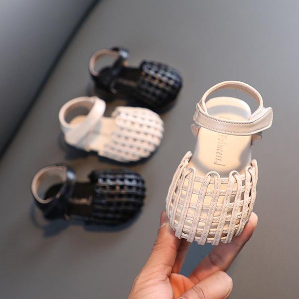 2021 summer new toddler girls sandals solid color leather clogs baby first walkers princess shoes
2021 summer new toddler girls sandals solid color leather clogs baby first walkers princess shoes