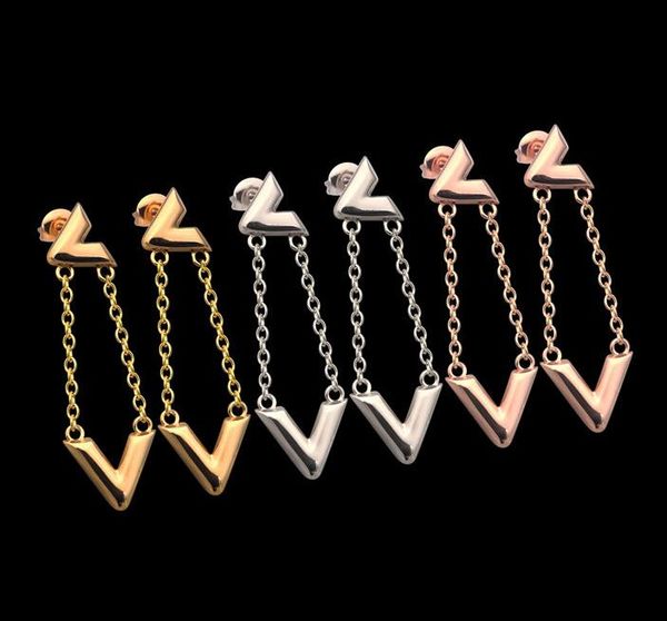 o uis avuit ton long earrings charm designer with original box size v letter glossy earring, Golden
o uis avuit ton long earrings charm designer with original box size v letter glossy earring, Golden