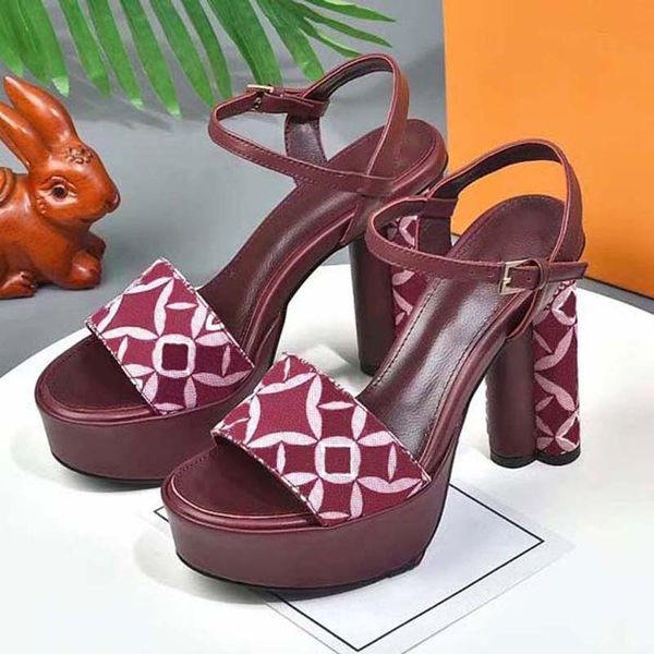 classic slides sandals lady summer sandals metal buckle large size leather high heeled women slippers 35-41 with box shoe10 6-22, Black
classic slides sandals lady summer sandals metal buckle large size leather high heeled women slippers 35-41 with box shoe10 6-22, Black