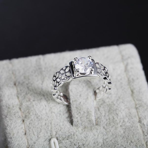 wedding rings 925 sterling silver fashion jewelry zircon hollow pattern ring ladies classic sweet party engagement gift, Slivery;golden
wedding rings 925 sterling silver fashion jewelry zircon hollow pattern ring ladies classic sweet party engagement gift, Slivery;golden