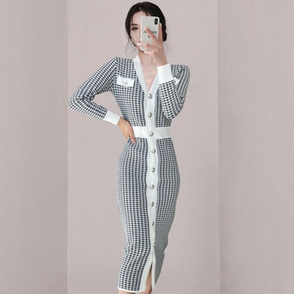 casual dresses autumn houndstooth plaid knitted long dress for women v-neck sleeve split party knitwear single breasted midi, Black;gray
casual dresses autumn houndstooth plaid knitted long dress for women v-neck sleeve split party knitwear single breasted midi, Black;gray