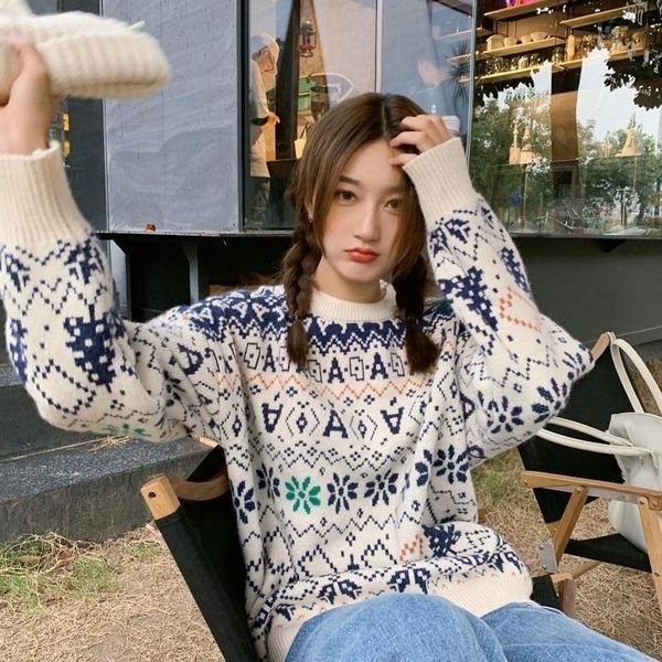 women's sweaters ladies retro hong kong style sweater autumn and winter 2021 super fire jacquard heavy industry thickened pullover top, White;black
women's sweaters ladies retro hong kong style sweater autumn and winter 2021 super fire jacquard heavy industry thickened pullover top, White;black