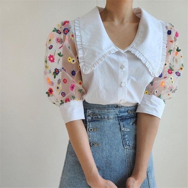 2021 retro patchwork loose puff sleeve sweet thin peter pan collar vintage women mesh embroidery daisy shirts, White
2021 retro patchwork loose puff sleeve sweet thin peter pan collar vintage women mesh embroidery daisy shirts, White