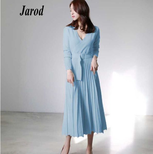 fashion women sweater knitting dress autumn winter solid color v-neck long sleeve knitted casual pleated 210526, Black;gray
fashion women sweater knitting dress autumn winter solid color v-neck long sleeve knitted casual pleated 210526, Black;gray