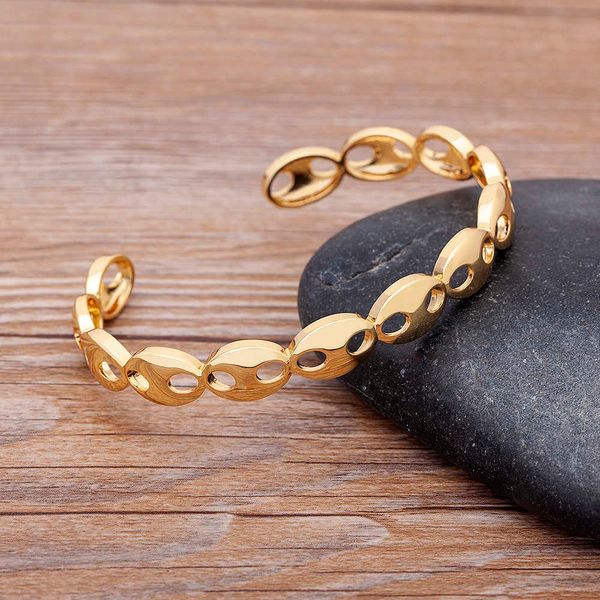 gold color pig nose shape bangle for women punk charm bracelets & bangles luxury new femme party birthday jewelry q0717, Black
gold color pig nose shape bangle for women punk charm bracelets & bangles luxury new femme party birthday jewelry q0717, Black
