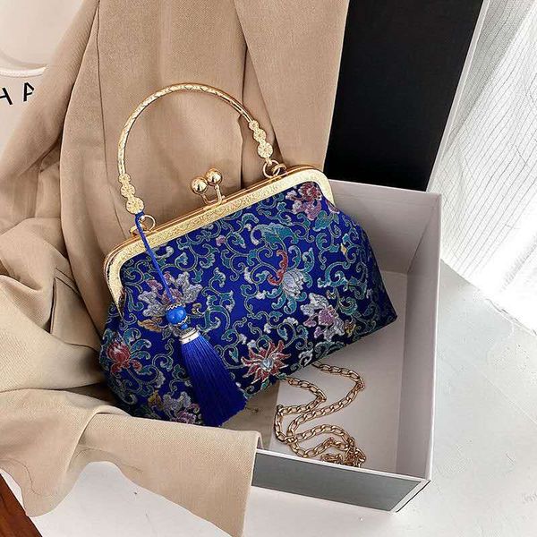 printed flower women evening bags with tassel small day clutch luxury new 2020 party handbags shoulder chain messenger purse 
printed flower women evening bags with tassel small day clutch luxury new 2020 party handbags shoulder chain messenger purse