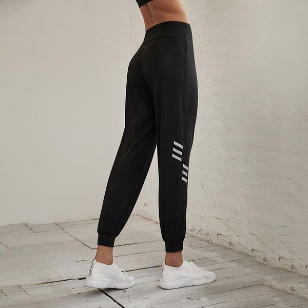new sports pants women's dance training trousers loose running fitness pants hip lifting casual sweat, White;red
new sports pants women's dance training trousers loose running fitness pants hip lifting casual sweat, White;red
