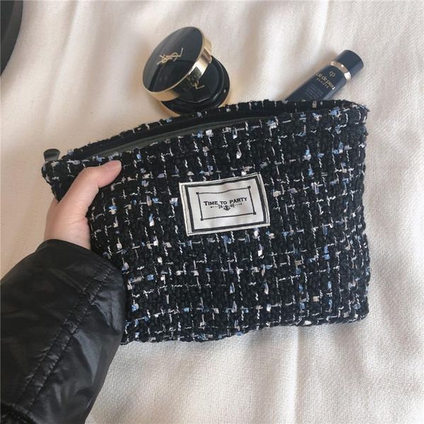 2021 new makeup bag organizer plaid cosmetic pouch large women travel toiletry bag necesserie zipper beauty box cosmetic storage
2021 new makeup bag organizer plaid cosmetic pouch large women travel toiletry bag necesserie zipper beauty box cosmetic storage