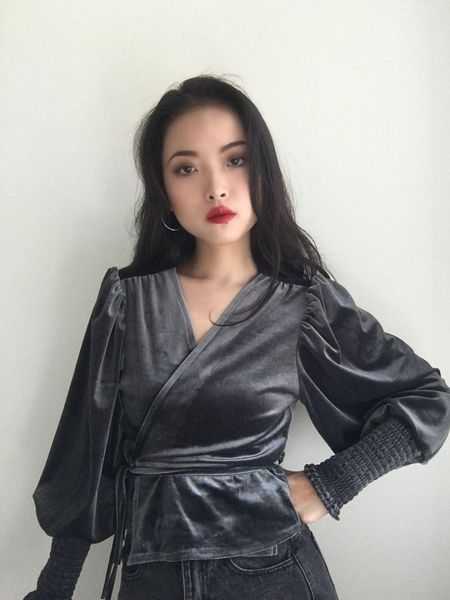 women's jackets high-grade lace-up kimono pleated elastic loose slimming velvet cardigan jacket, Black;brown
women's jackets high-grade lace-up kimono pleated elastic loose slimming velvet cardigan jacket, Black;brown