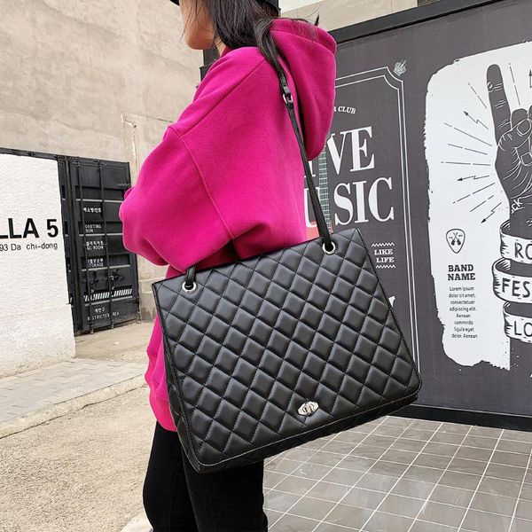 shoulder bags shangxin high-quality pu handbag 2021 trendy fashion ladies chain bag rhombic tote large capacity messenger
shoulder bags shangxin high-quality pu handbag 2021 trendy fashion ladies chain bag rhombic tote large capacity messenger
