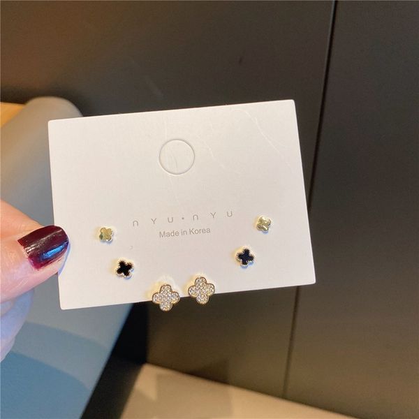 2021 designers womens earringssilver needle 925 net red 6 sets of four leaf grass set series 100 set exquisite diamond inlaid lucky, Golden
2021 designers womens earringssilver needle 925 net red 6 sets of four leaf grass set series 100 set exquisite diamond inlaid lucky, Golden