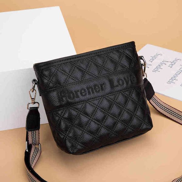 80% off shop clearance head leather embroidered thread messenger bag women's new fashion single shoulder tote
80% off shop clearance head leather embroidered thread messenger bag women's new fashion single shoulder tote