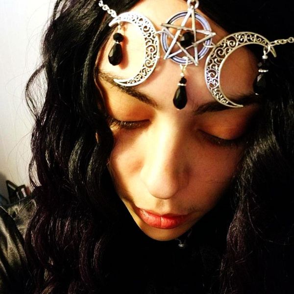 hair clips & barrettes pentagram moon head chain for women vintage luminous crystal accessories silver color headband retro pattern jewelry, Golden;silver
hair clips & barrettes pentagram moon head chain for women vintage luminous crystal accessories silver color headband retro pattern jewelry, Golden;silver